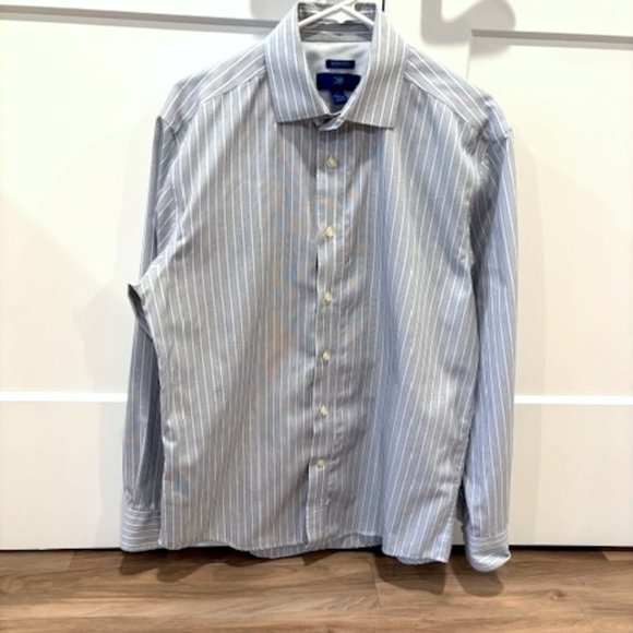 Egara Non-Iron Long Sleeve Dress Shirt - Men’s Large (EUC) - Picture 1 of 9